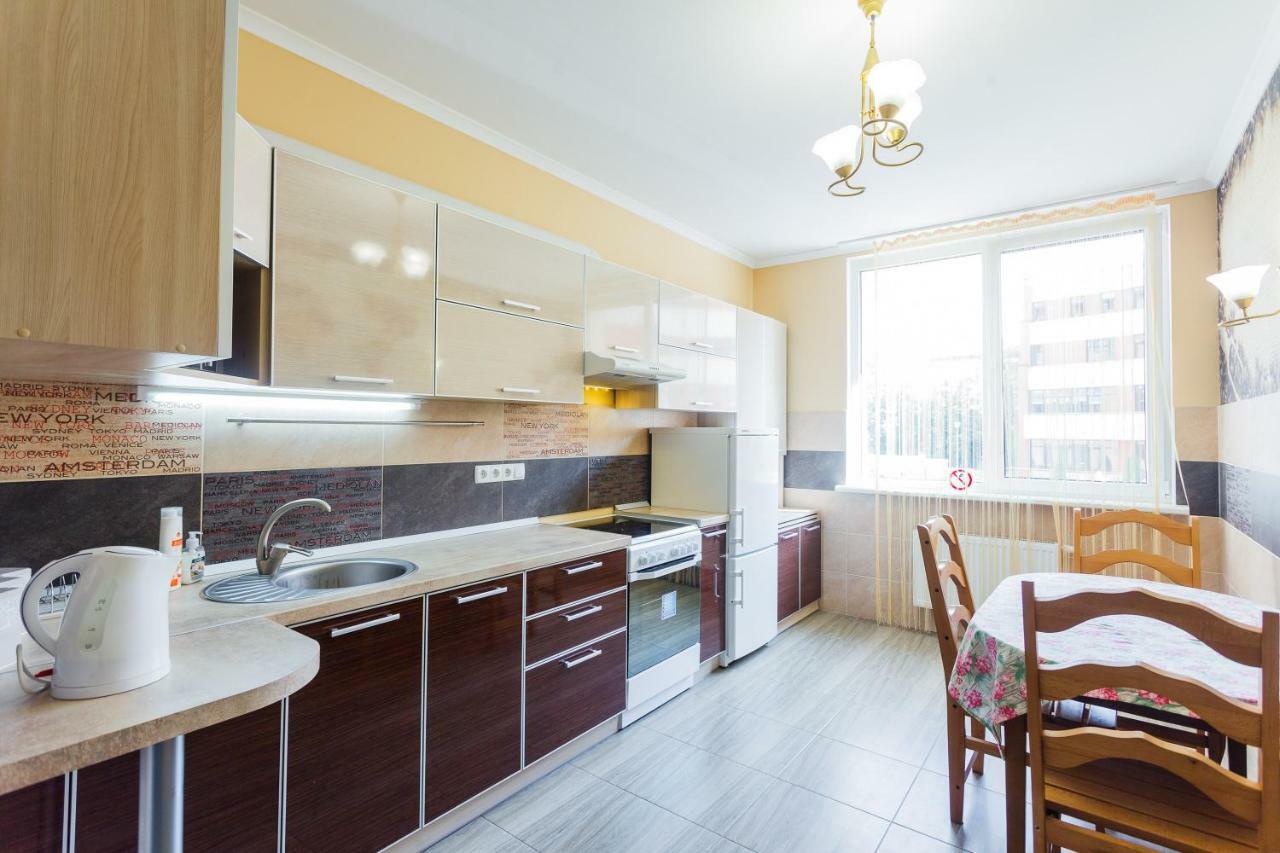Солнечная Квартира На Ломоносова 71, Вднх Kyiv Exterior photo